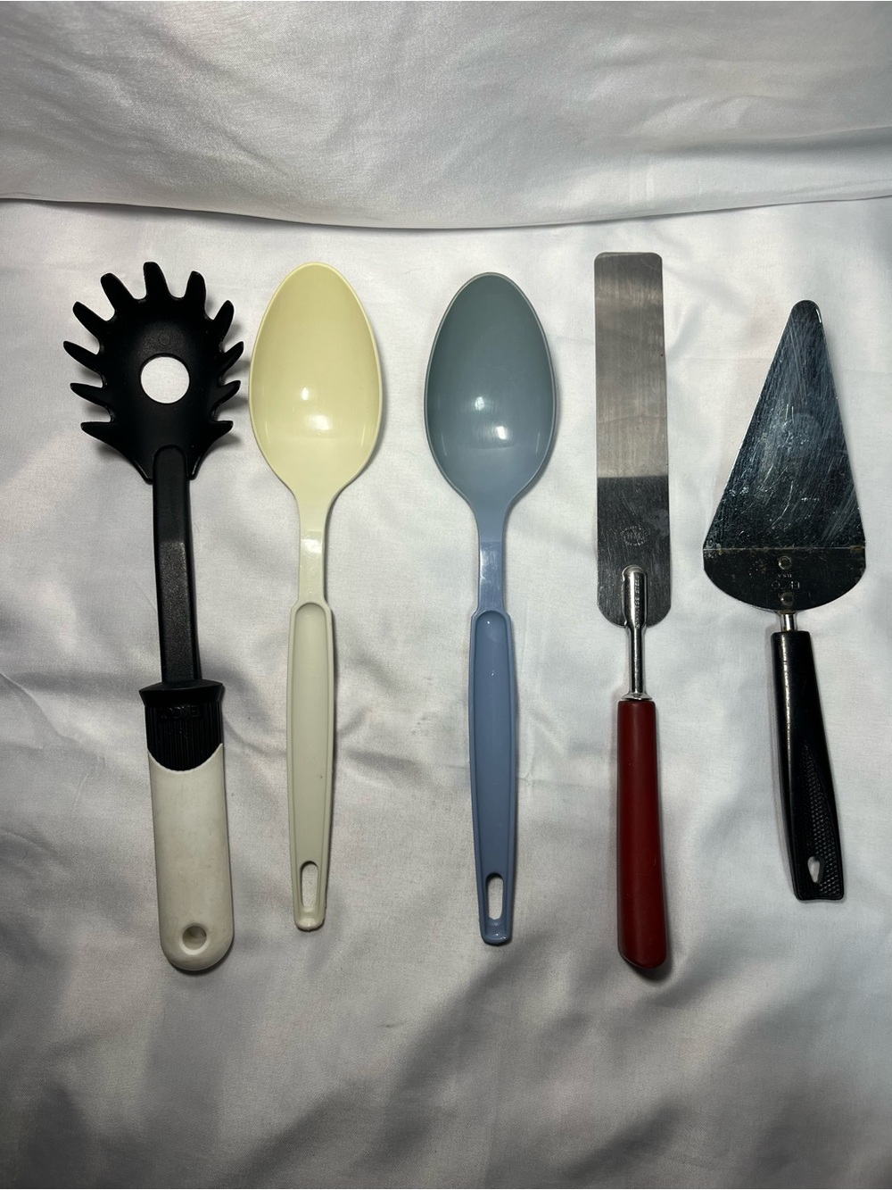 Vintage‎ EKCO 5 Pc Kitchen Utensil Lot USA Stainless Nylon Spoons Pie Icing